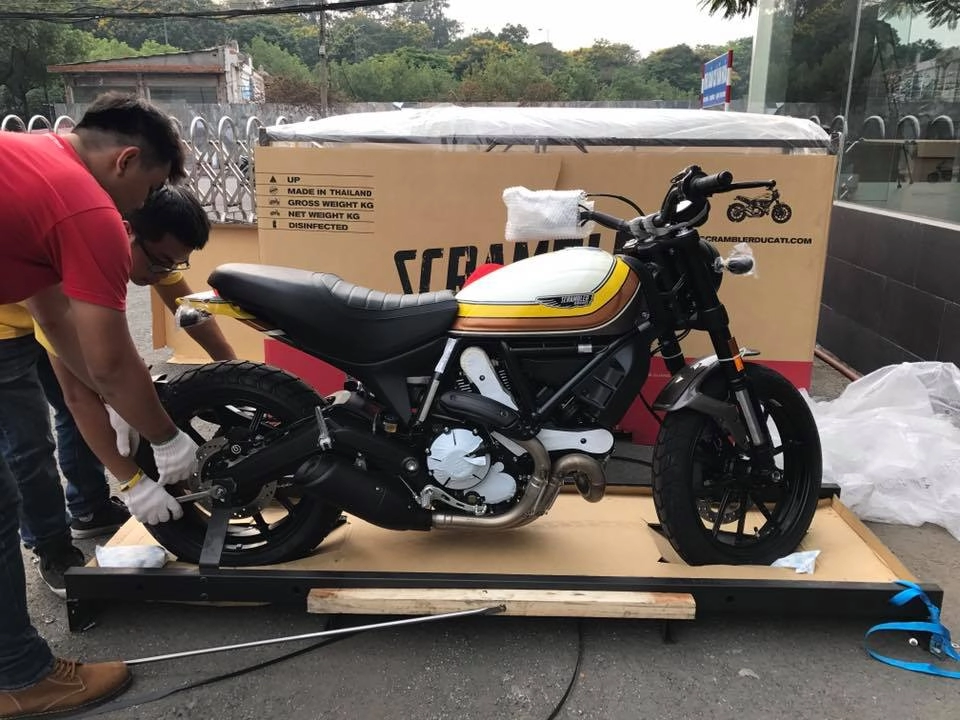 Ducati scrambler mach 20- roland sand design ấn phẩm đầu tiên về vn