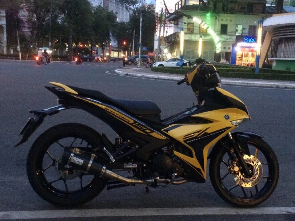 Exciter 150 yellow - black ấn tượng nhẹ nhàng