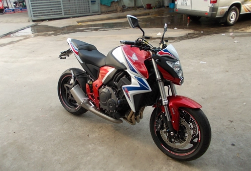  hình ảnh chi tiết honda cb1000r limited 2014 tại việt nam 