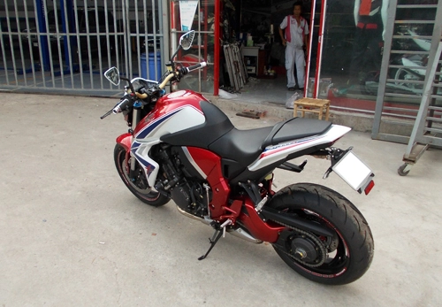  hình ảnh chi tiết honda cb1000r limited 2014 tại việt nam 