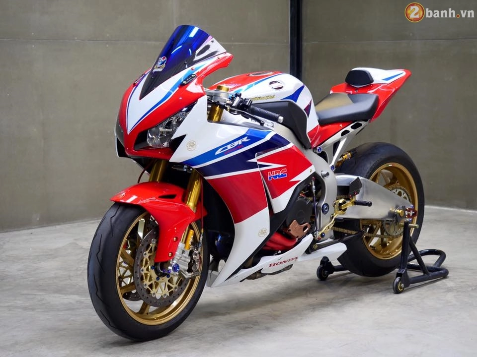 Honda cbr1000rr fireblade sp đẹp tuyệt vời trong bản độ đỉnh của đỉnh