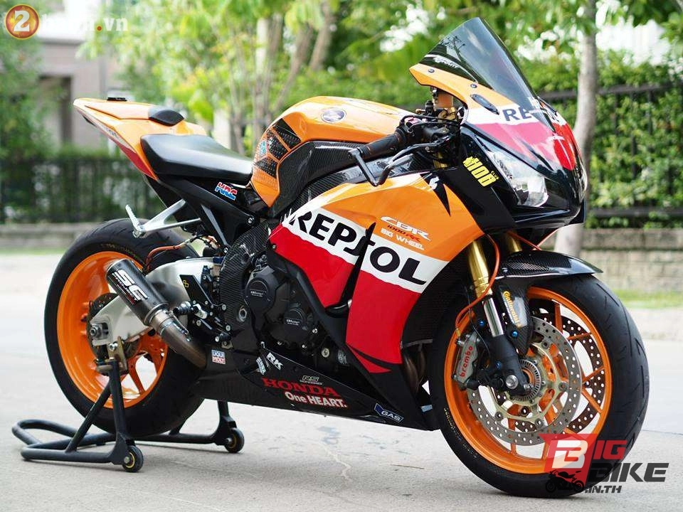 Honda cbr1000rr repsol độ chất đến ngất trong từng chi tiết