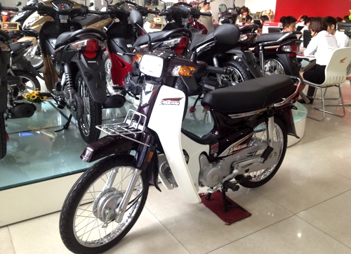  honda super dream 100 giá gần 30 triệu 