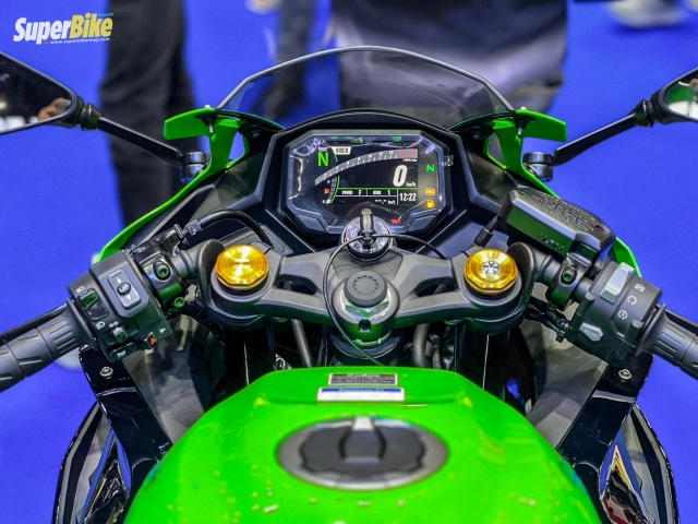 Kawasaki ninja zx-4r 4 xi-lanh 400cc chính thức ra mắt tại thái lan