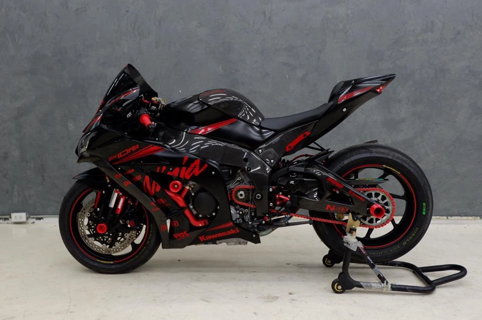 Kawsaki zx-10rr superbike giới hạn mang phong cách đội đua kawasaki racing team