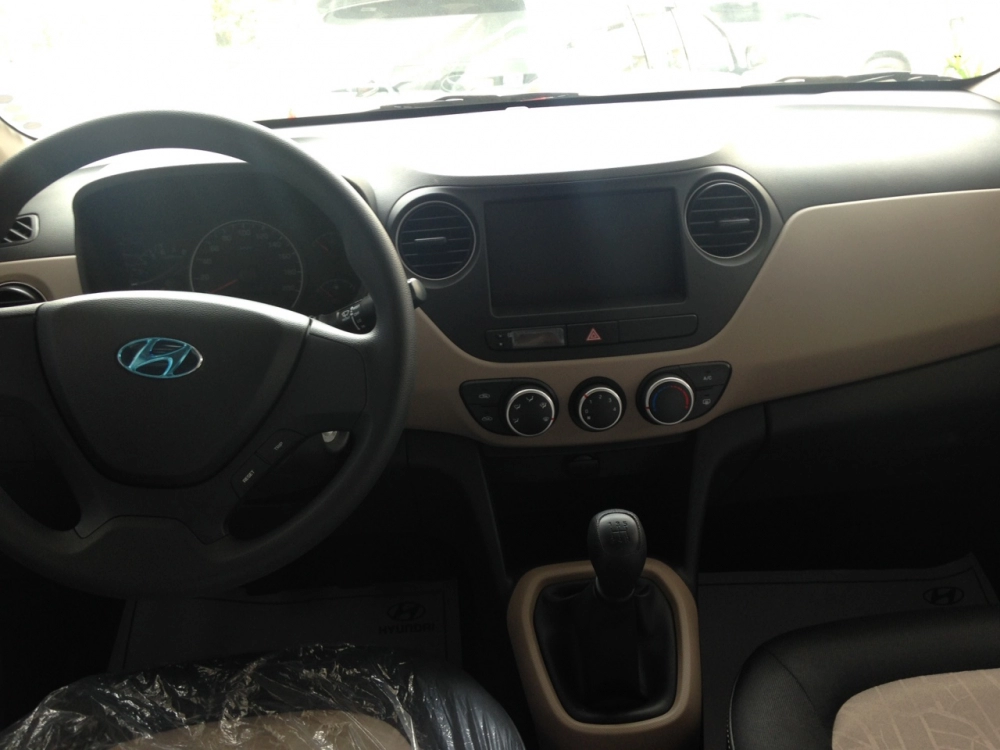 Khuyến mãi kỷ lục giá xe hyundai i10 12 số sàn tiêu chuẩn