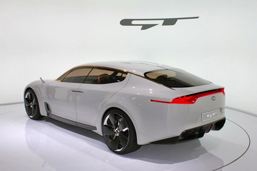  kia gt - đối thủ audi a7 