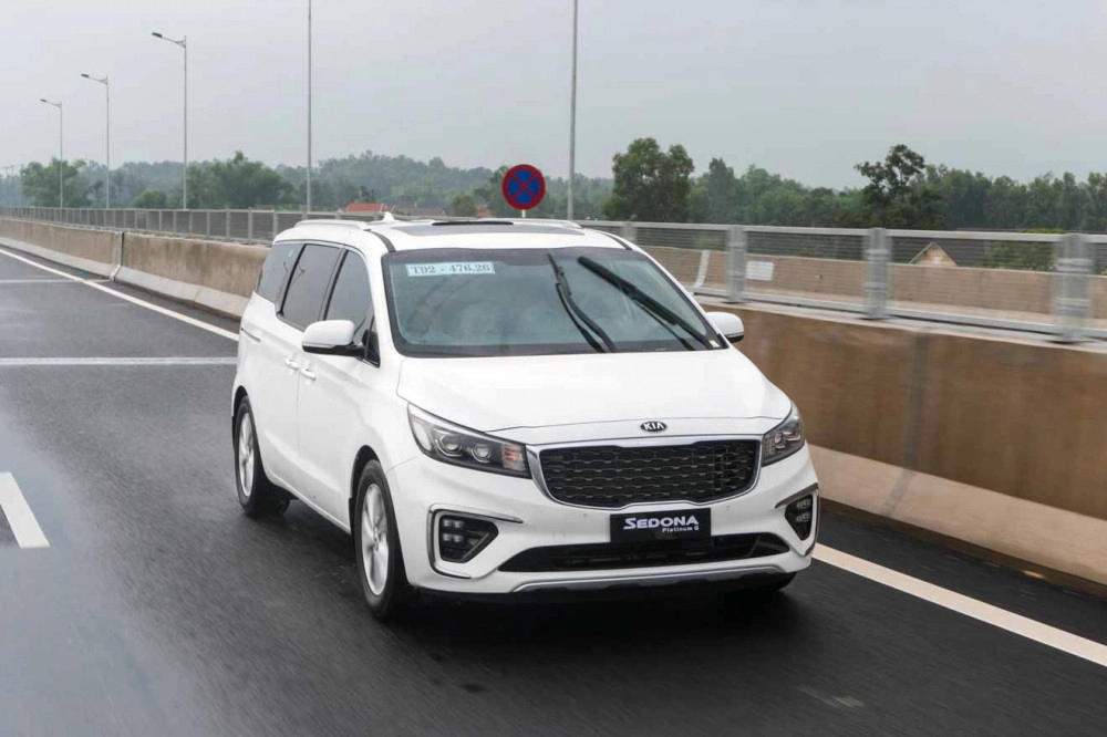 Kia sedona 2019 chính thức ra mắt việt nam giá bán từ 1129 tỷ đồng