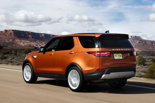 Land rover discovery 2017 có giá từ 12 tỷ đồng