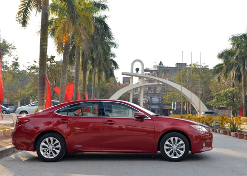  lexus es300h 