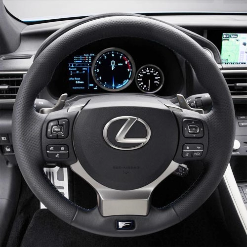 Lexus rc f 2015 giá chát hơn bmw m4 coupe