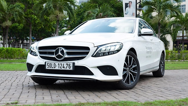 Mercedes-benz c-class giảm giá tới 100 triệu đồng