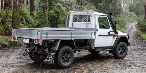 Mercedes ra mắt bán tải dựa trên g-class