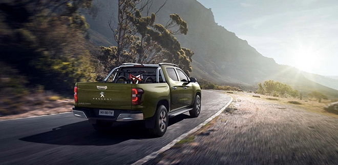 Peugeot landtrek tân binh trong phân khúc xe bán tải