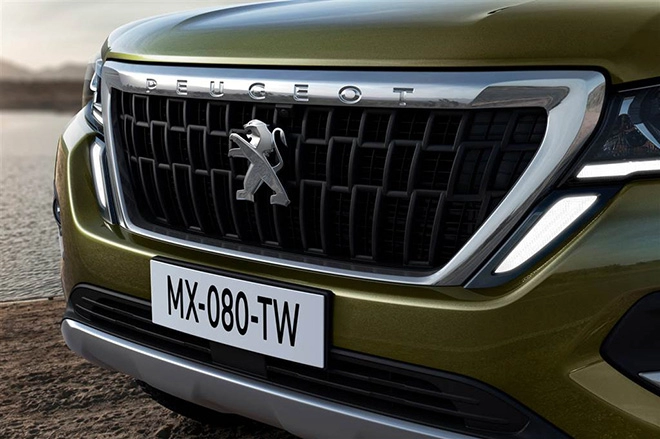 Peugeot landtrek tân binh trong phân khúc xe bán tải