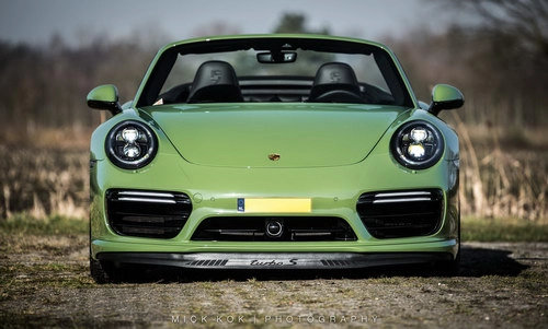 Porsche 911 turbo s edo competition đẹp rực rỡ