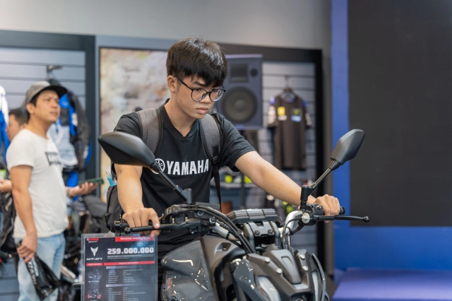 Revzone yamaha motor kỷ niệm một năm ra mắt cộng đồng đam mê xe mô tô