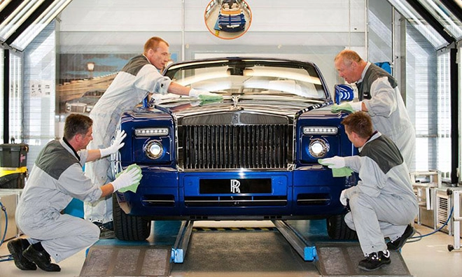 Rolls-royce cũng phải đóng cửa nhà máy sản xuất vì dịch bệnh covid-19