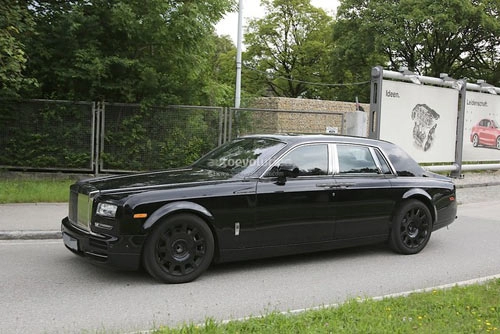 Rolls-royce phantom mới hiện nguyên hình