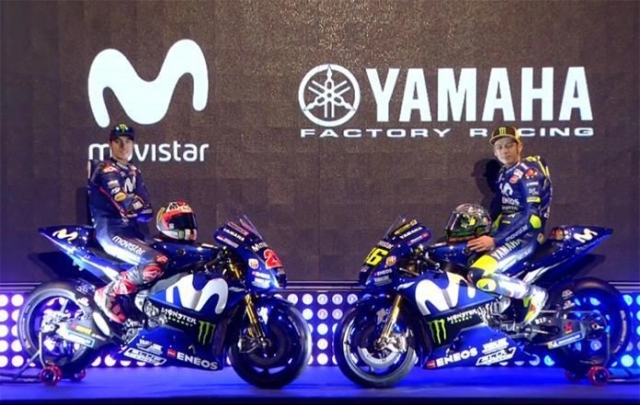 Rossi bắt đầu nghĩ rằng động cơ v4 của honda và ducati mạnh hơn động inline 4 của yamaha