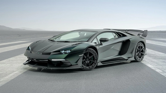 Siêu bò lamborghini aventador svj thoát xác qua bàn tay hãng độ mansory