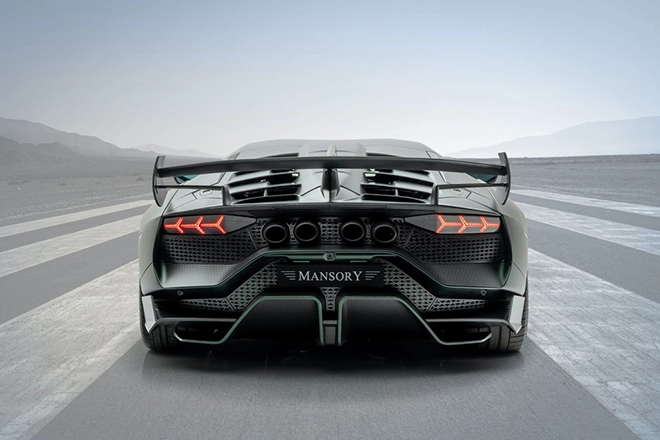 Siêu bò lamborghini aventador svj thoát xác qua bàn tay hãng độ mansory