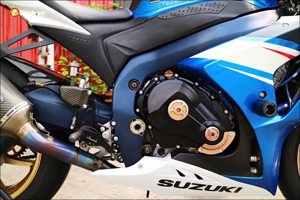 Suzuki gsx-r1000 độ đầy mê hoặc cùng loạt option tinh tế
