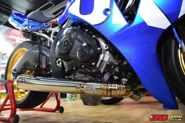 Suzuki gsx-r1000r quái vật dragbike sở hữu dàn ống xả độc nhất vô nhị