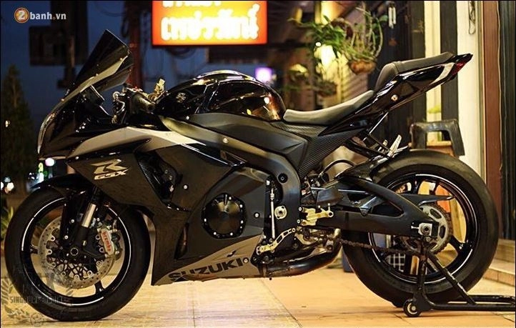 Suzuki sportbike gsx-r1000 bản độ full black đầy khiêu gợi