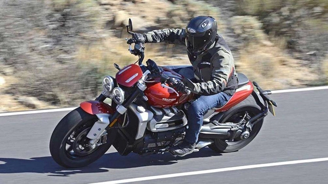 Triumph rocket 3 sắp về việt nam giá đắt ngang ô tô