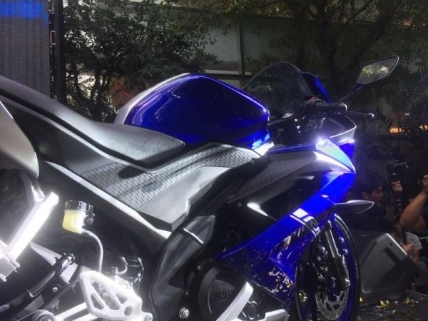 Yamaha r15 2017 giá bao nhiêu hiện nay