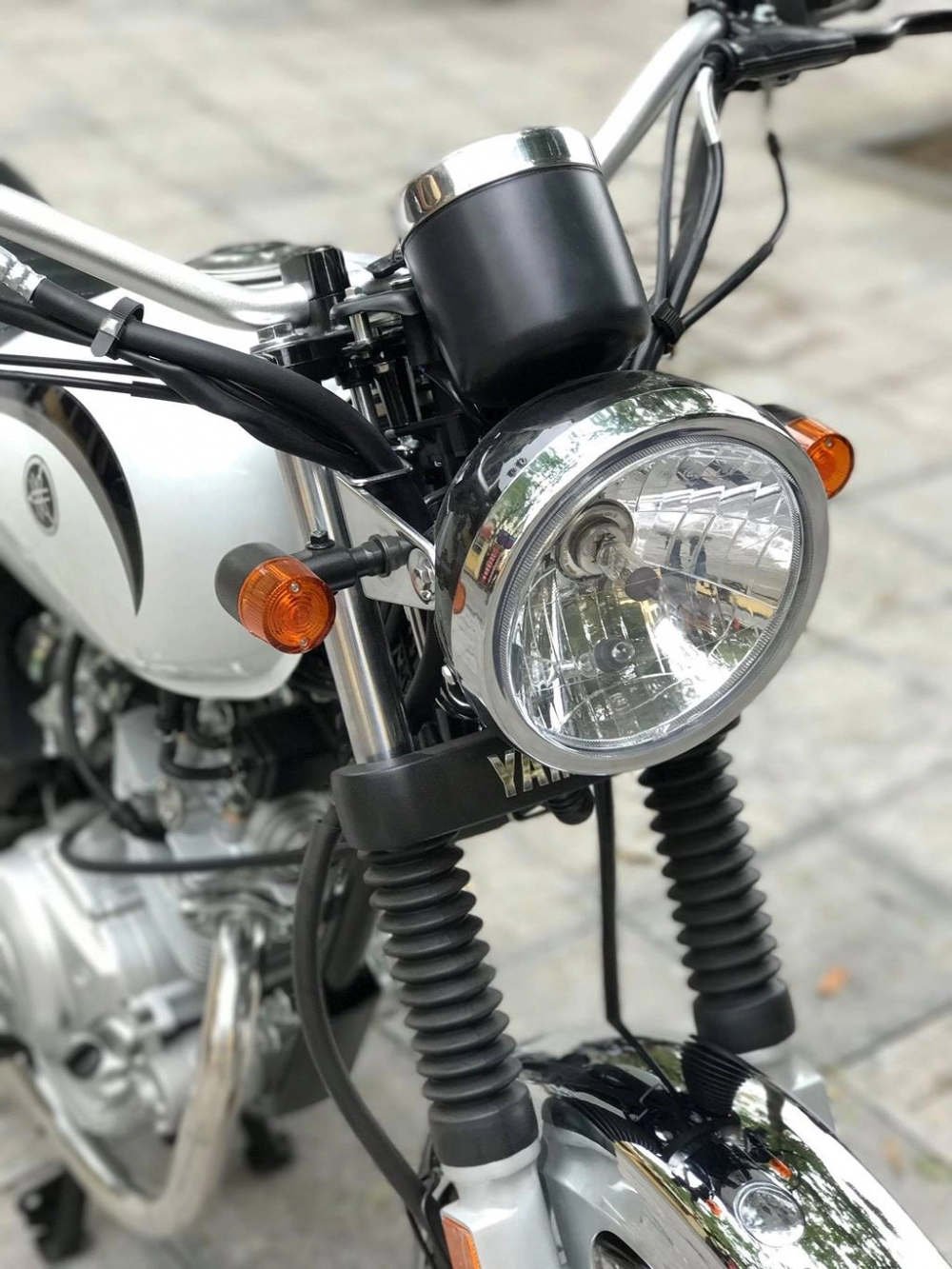 Yamaha yb125 sp độ nhẹ lên dáng scrambler tại hà nội