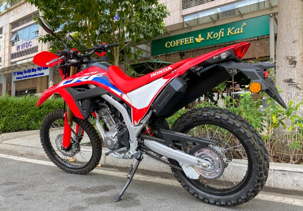 Honda crf300l 2023 đầu tiền về tại vn kèm giá bán