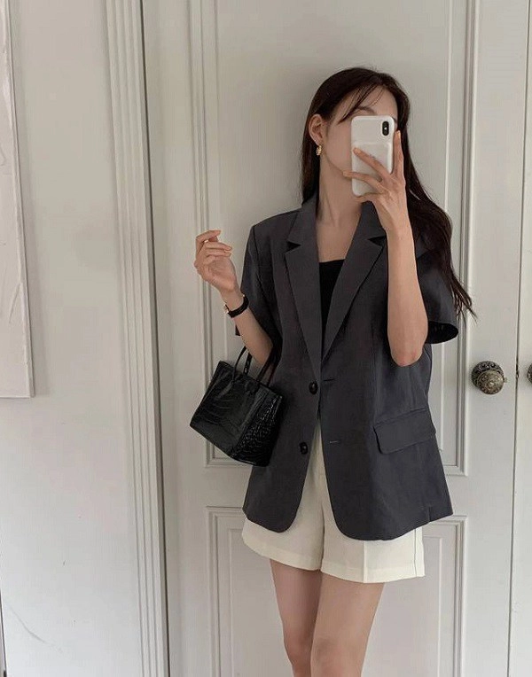 Kiểu áo blazer đang khiến phụ nữ phát sốt vì đơn giản mà sang quan trọng là mặc được đi làm đi chơi