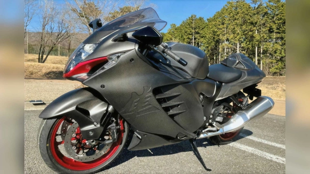 Suzuki hayabusa đầu tiên được trang bị bộ body kit carbon khô