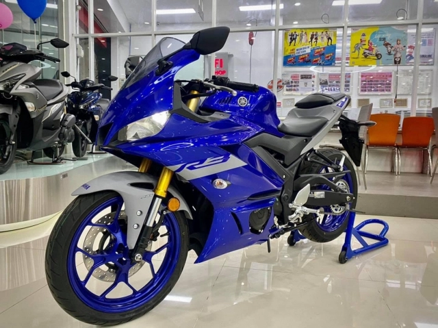 Yamaha r3 phá đảo thị trường việt với giá đại lý chưa tới 100 triệu