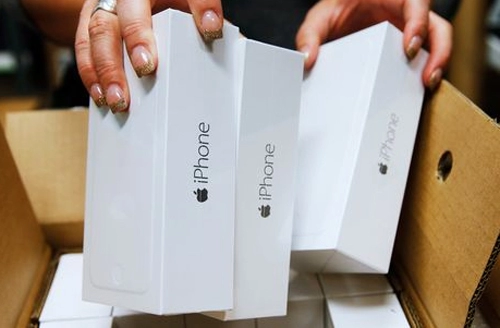 Apple lập kỷ lục bán 34000 chiếc iphone mỗi giờ