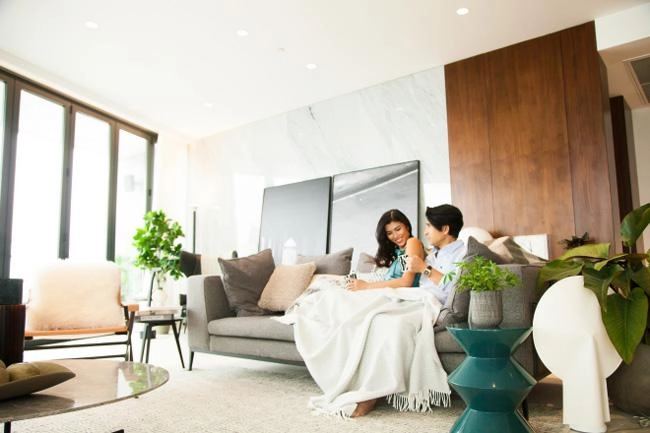 Căn penthouse giữa trung tâm sài gòn của trang lạ và chồng việt kiều