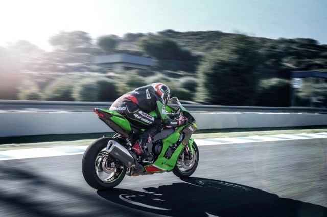 Chi tiết ninja zx-10r krt edition 2023 vừa được ra mắt