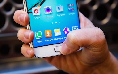 Galaxy s6 được cho là smartphone có màn hình đẹp nhất