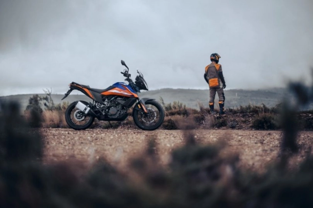 Ktm 390 adventure x 2023 ra mắt với các tùy chọn màu thân xe khác biệt