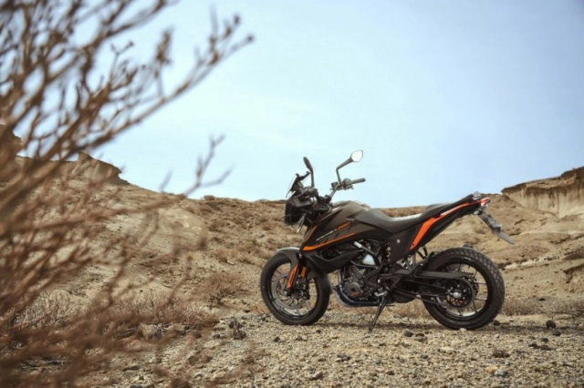 Ktm 390 adventure x 2023 ra mắt với các tùy chọn màu thân xe khác biệt