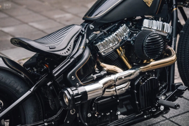 Một chiếc harley fat bob độ theo phong cách đặc trưng của rough crafts