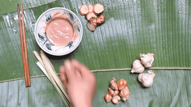 Trời lạnh không làm thịt ba chỉ chưng mắm tép thì thật có lỗi với thời tiết