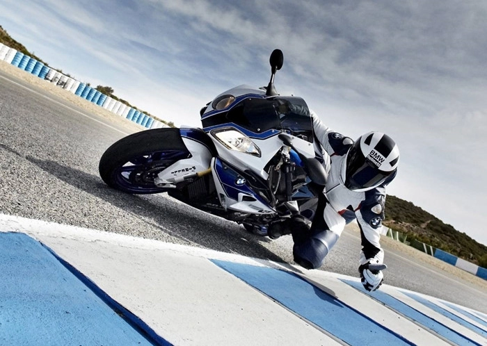 Bmw motorrad nói không với motogp để phát triển các dòng sản phẩm thực dụng