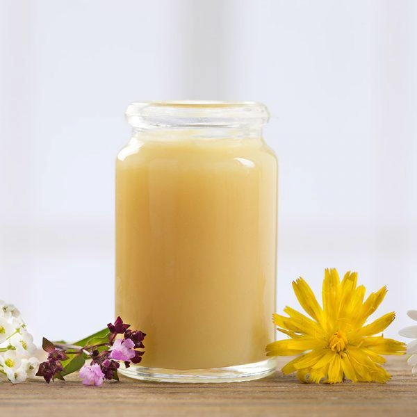Bỏ túi 4 công thức dưỡng da siêu đơn giản mà hiệu quả bất ngờ cùng sữa ong chúa