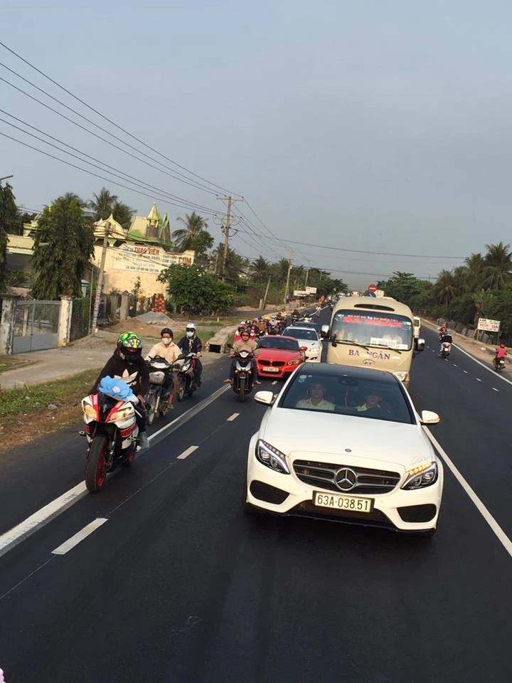 Brt team cùng anh em biker miền tây trong buổi rước dâu hoành tráng