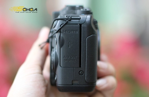 Canon g12 giá gần 11 triệu tại vn