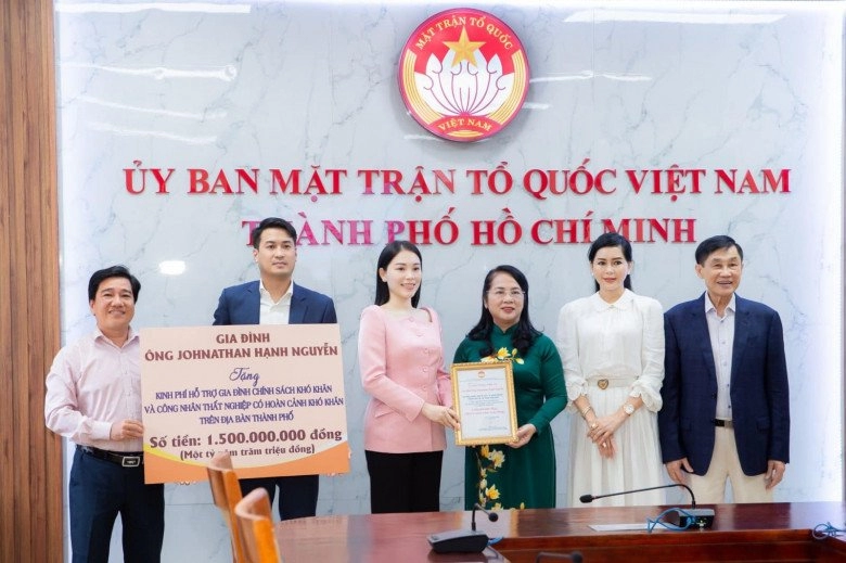 Hậu huỷ đám cưới ở việt nam linh rin hiếm hoi xuất hiện mặc giống hệt chị dâu hà tăng