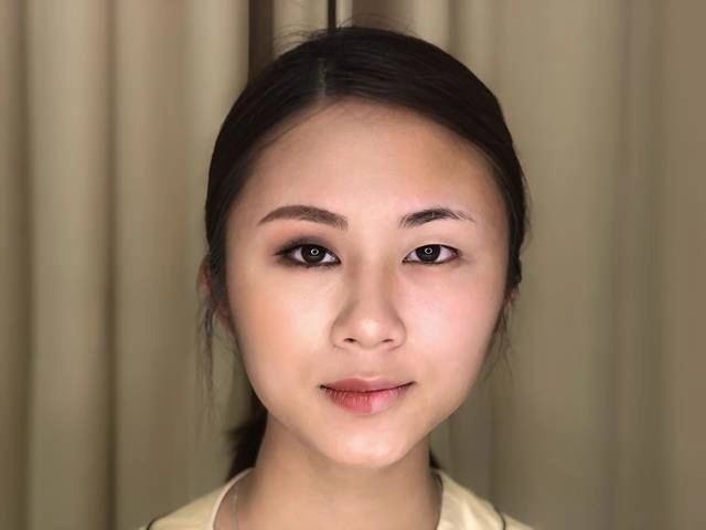 hô biến mắt 1 mí ti hí trở nên to rõ cuốn hút nhờ các bước makeup cơ bản